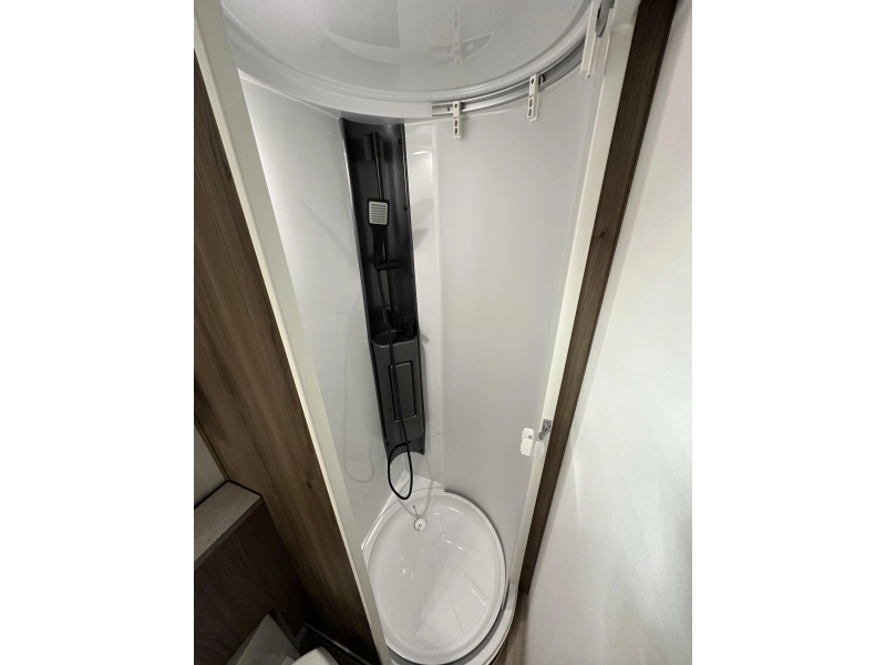 Kabe Royal 600 D XL Modelo 2026 - KingSize foto: 18