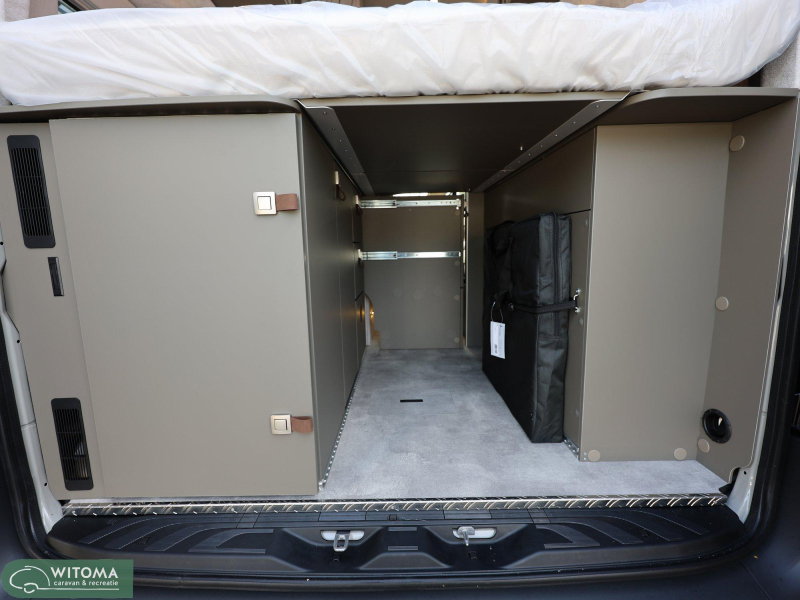 Hymer Grand Canyon S 600 4x4 NIEUW LEES TEKST !!  foto: 15