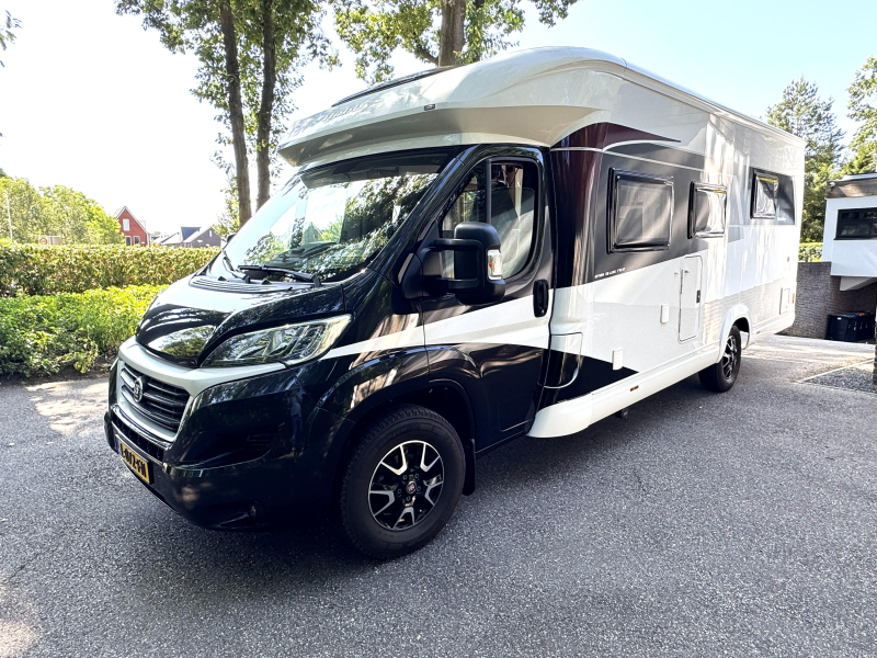 Hobby Optima De Luxe 75 HF HEFBED +SOLAR +FIETSENREK  foto: 1