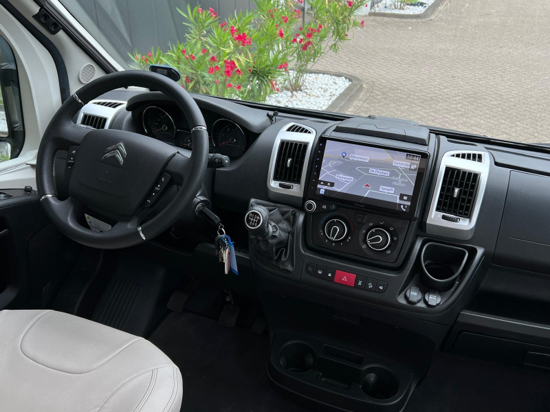 Pilote V 600 G Toldo, Portabicicletas, TV, foto: 22