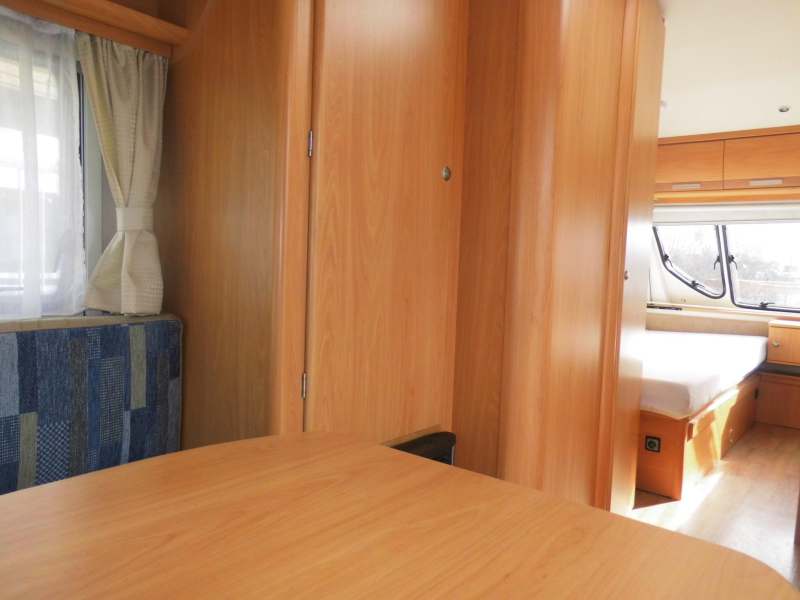 Chateau Calista 470 2x single beds, awning photo: 8