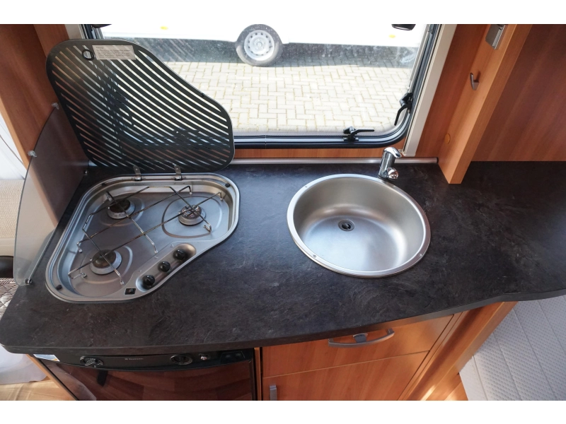 Eriba Sporting Jive 465 Frans bed - mover -luifel  foto: 6