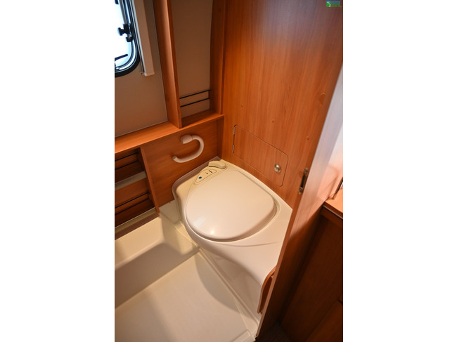 Eriba Touring Triton 420 foto: 22