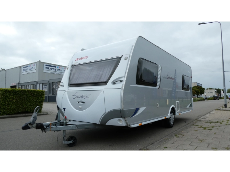Dethleffs Beduin 510 V Thule Dachmarkise Foto: 4