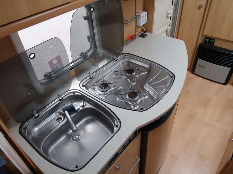 Dethleffs Camper 440 DB MET MOVER EN LUIFEL  foto: 13