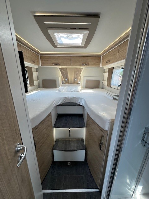 Frankia I 790 GDW Titan DA, autom&aacute;tico, cara a cara foto: 9