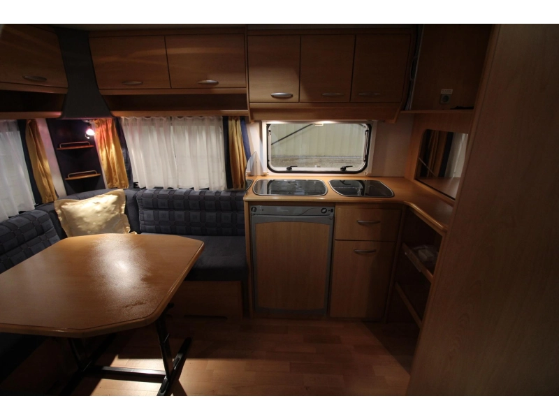 Knaus Sudwind 450 TUF Voortent, Fietsenrek,  foto: 5