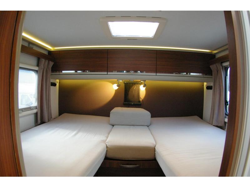 Adria Matrix M 670 SL Enkele bedden, Hefbed.  foto: 10