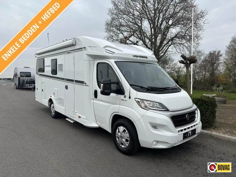 Knaus SUN-TRAVELLER-TI Semi-intégré 2.8JTD ☆panneau solaire☆