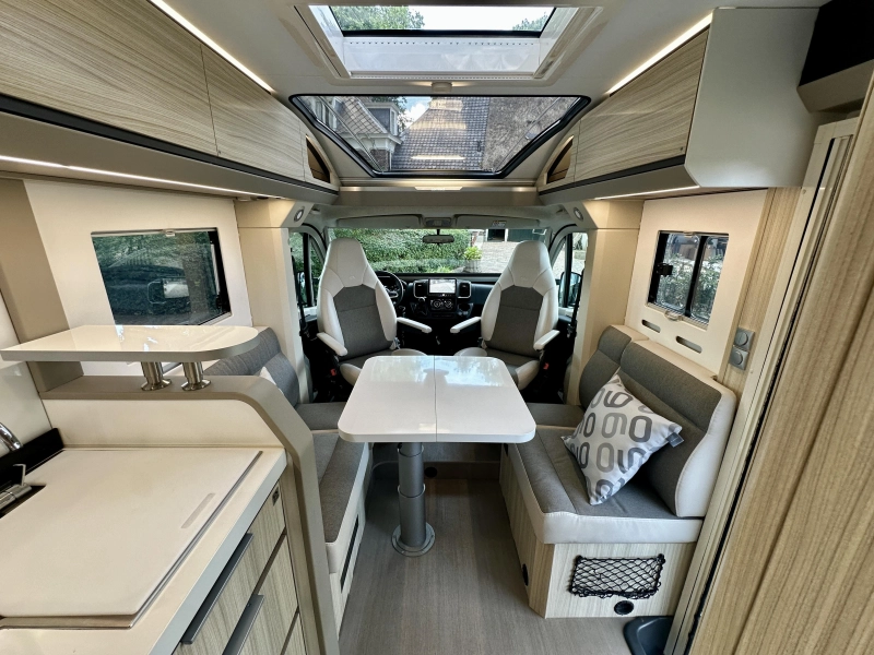Adria Compact DL 60 Years Selection | zeer compleet!  foto: 7