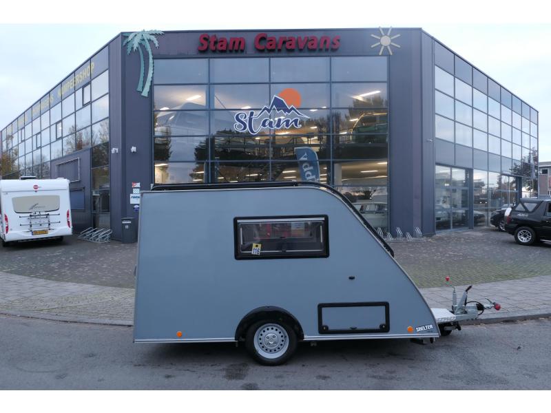 Hühnerunterstand für Motorradfahrer 