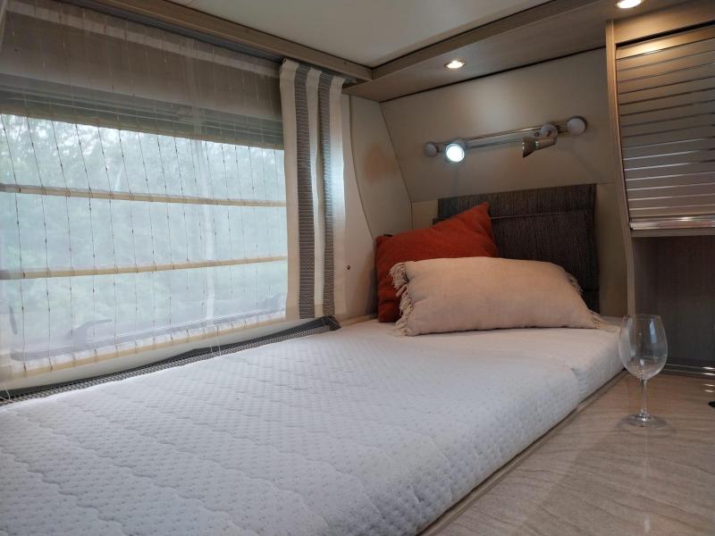 Bürstner Nexxo 728 G enkele bedden, trekhaak  foto: 15