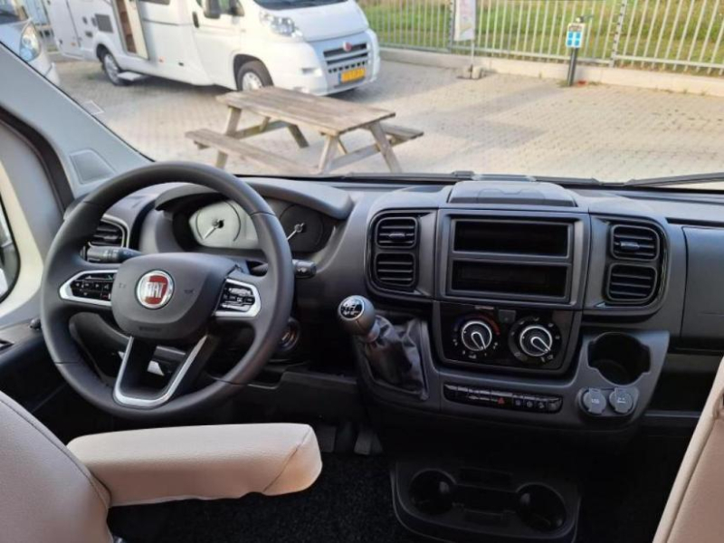Bürstner Nexxo Van T 690 G LENGTE BEDDEN + BEARLOCK  foto: 15