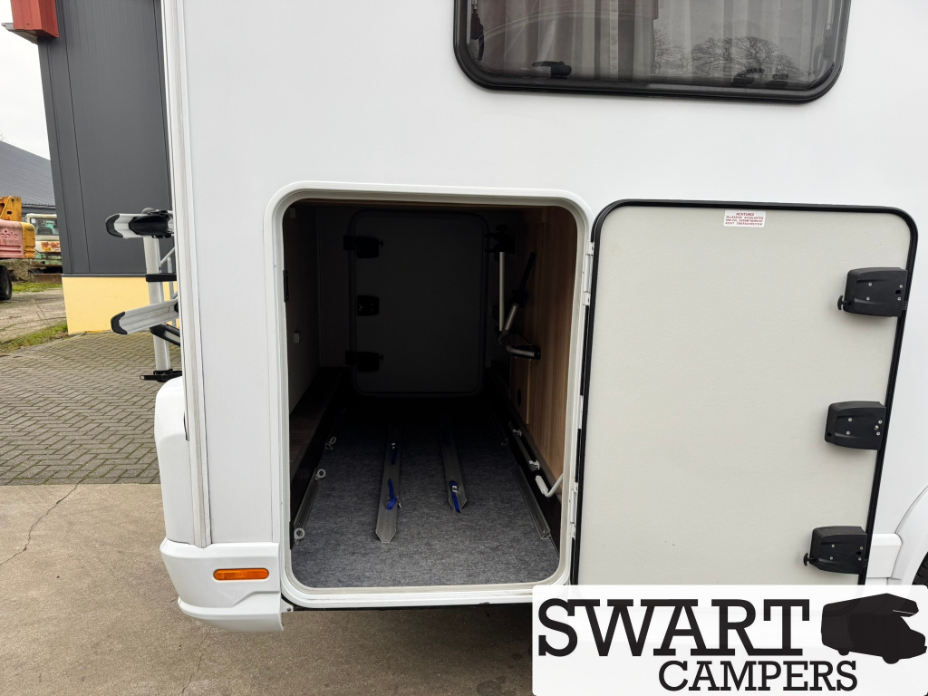 Knaus Sky TI 700 MEG, Enkele bedden 150 pk foto: 25