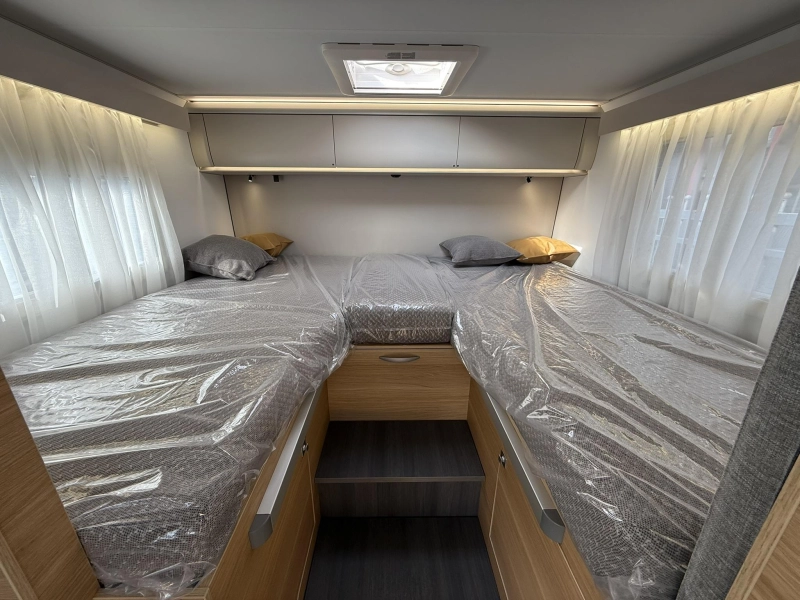 Adria Coral Axess 600 SL 7 meter lengtebedden  foto: 2