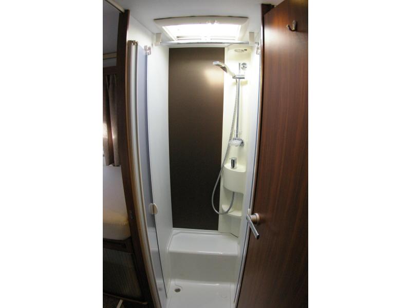 Adria Matrix M 670 SL Enkele bedden, Hefbed.  foto: 13