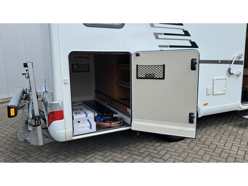 Hymer B 588 Airco / enkel bedden/ E&P  foto: 16