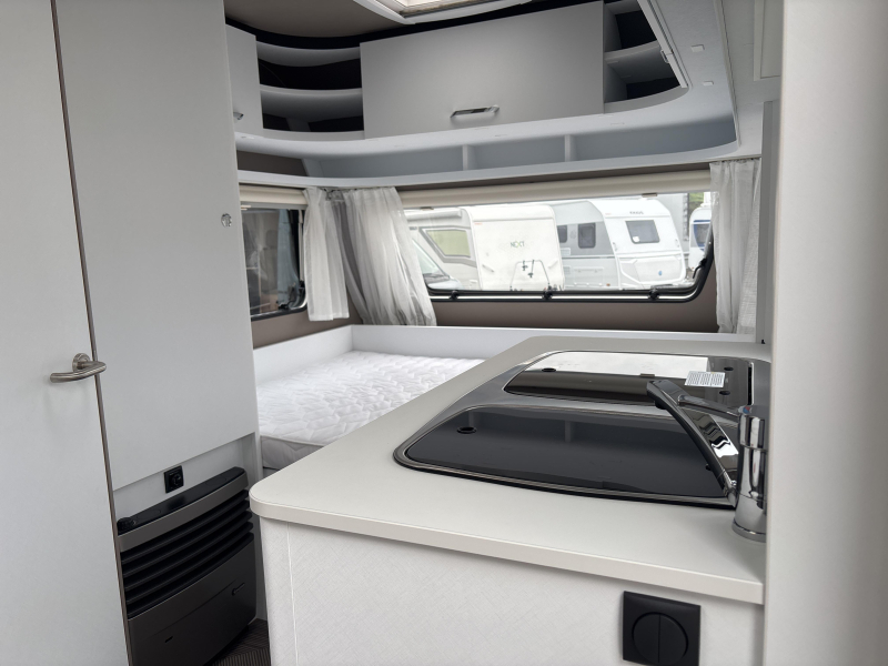 Dethleffs C'Go 415 QL NIEUWSTAAT EN NIEUWE TENT  foto: 3