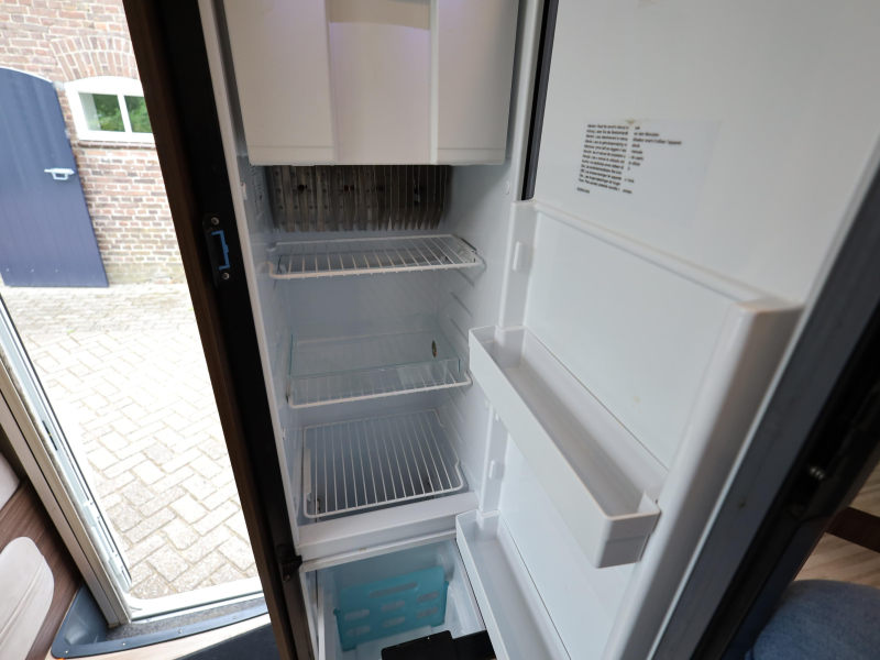 Benimar Tessoro 495 QUEENSBED + LIFT BED photo: 6