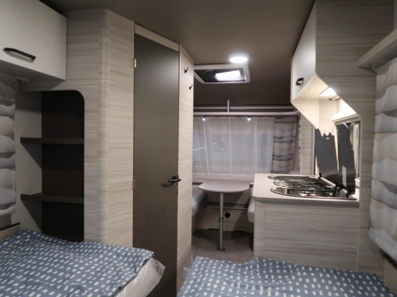 Dethleffs C'Joy 460 LE SINGLE BEDS, LIGHTWEIGHT photo: 16
