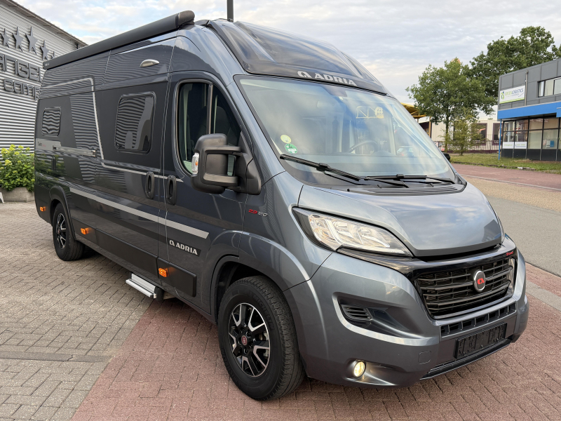 Adria Twin Supreme 640 SLB 9T Automaat-Lengte bedden  foto: 4
