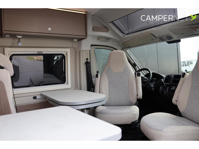 Carado CV600 Pro + 140pk Automaat | 5.99m | Dwarsbed | Luifel | Pro + pakket | foto: 7