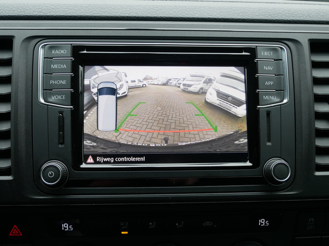 Volkswagen T6 Multivan, DSG Autom&aacute;tico, Techo elevable para dormir, &iexcl;&iexcl;6 plazas!! foto: 18