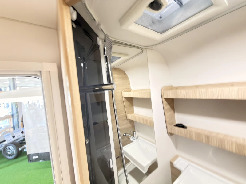 Sterckeman Easy Comfort 390 CP +mover+hordeur+1200kg  foto: 7