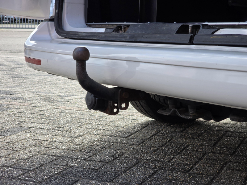 Volkswagen T5 2 TDI 4 persoons hefdak 2014  foto: 22