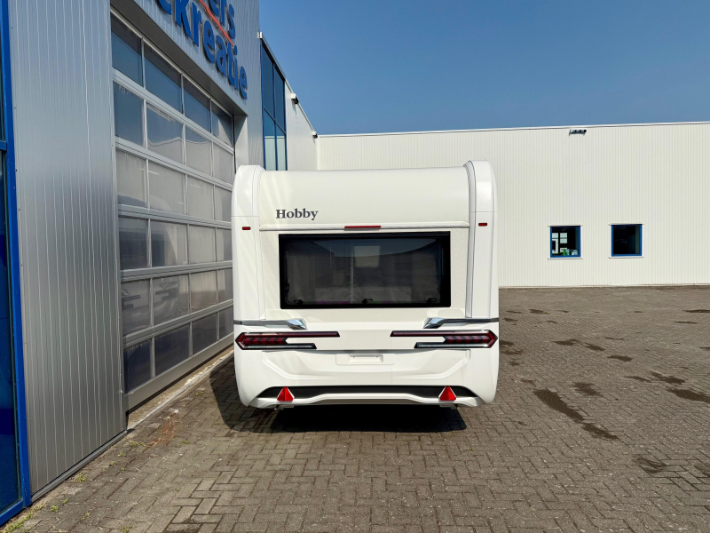 Hobby Excellent Edition 460 UFE Cama francesa y asiento redondo! foto: 4