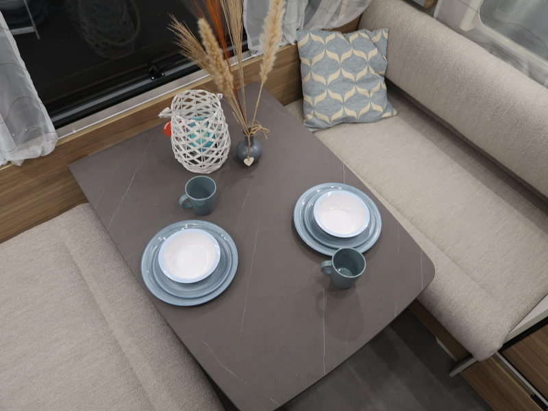 Dethleffs Nomad 460 EL FIRST EDITION UITVOERING  foto: 3