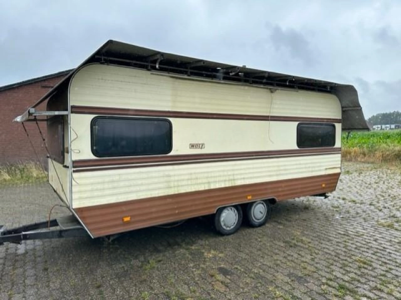 Knaus Wolf 535 met winterdak 