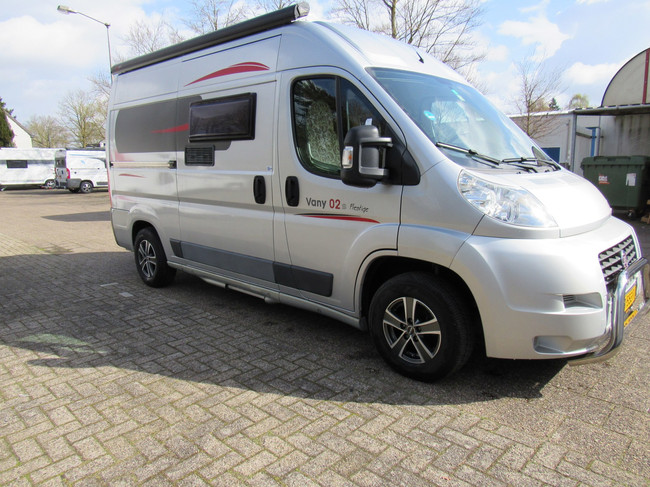 Challenger VANY 02 S Prestige Buscamper Festbett Bj12-2012 Foto: 23