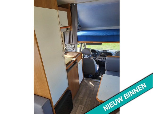 Ford CAMPER Alkoof 4/5 persoons foto: 4