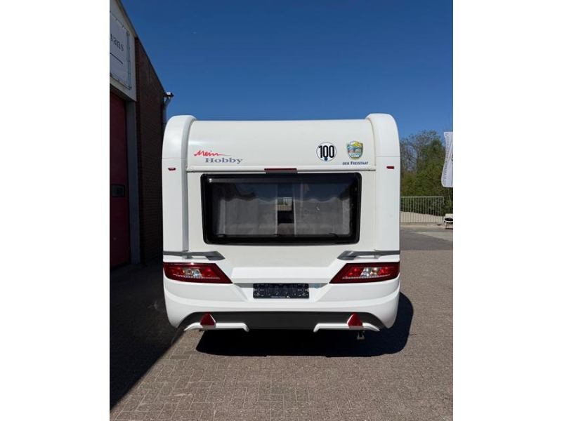 Hobby De Luxe 540 UL Incl. Mover en Voortent  foto: 3