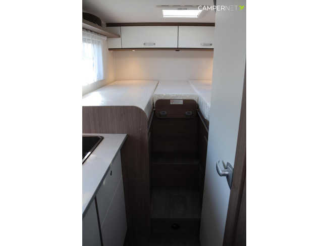 Carado V347 Pro+ Fiat 140cv Autom&aacute;tico | &iexcl;Nuevo modelo! | Alta capacidad de carga | Toldo | Versi&oacute;n compacta | Camas longitudinales | Ba&ntilde;o Vario foto: 15