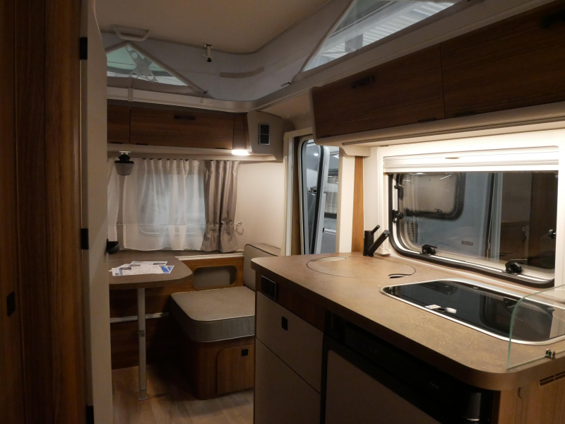 Eriba Touring 530 Mover y toldo gratis foto: 12
