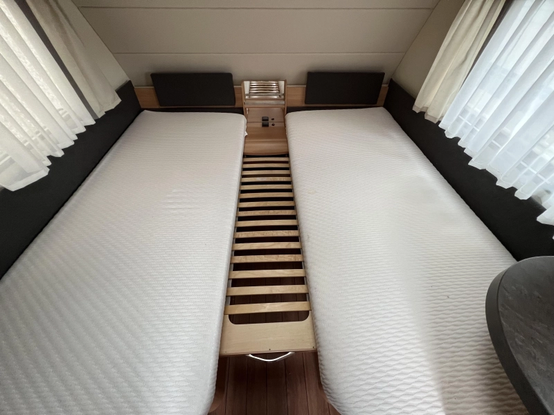 Knaus Sudwind Silver Selection 500 EU Luifel Mover  foto: 5