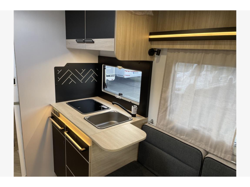 Chausson 640 Ultimate ultimate luxury space wonder photo: 3