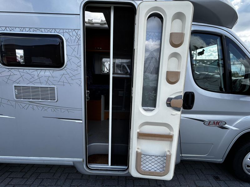 LMC Liberty Finish TI 6600 Enkele-bedden/2008/Airco!  foto: 5