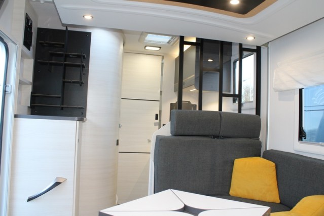 Young compact used Chausson Exclusive Line 660 automatic 170 hp (85 photo: 33