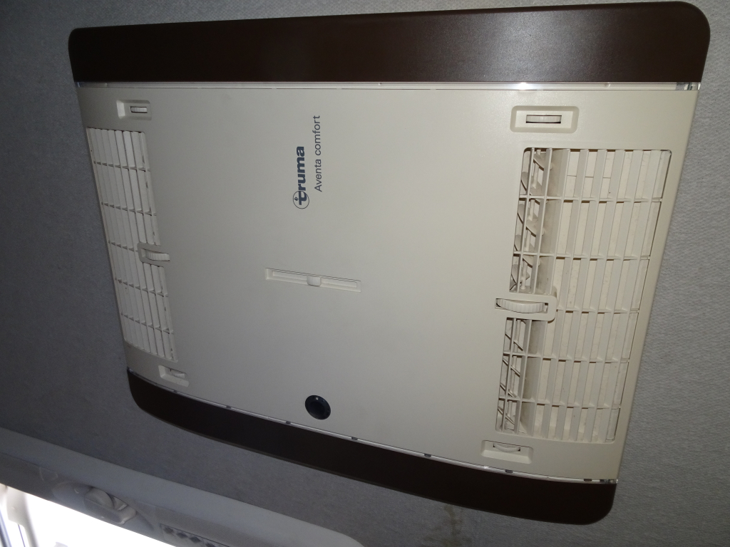 WESTFALIA VAN CONVERSION WVT276 photo: 9