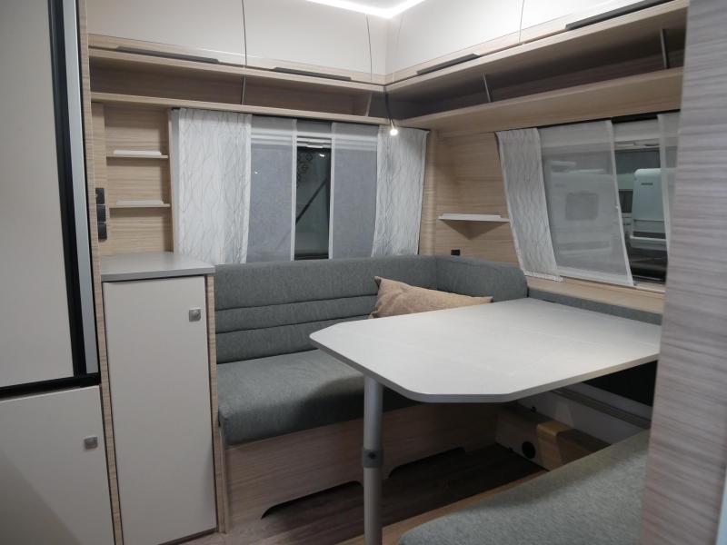 Fendt Bianco Activ 495 SFE Model 2026  foto: 3