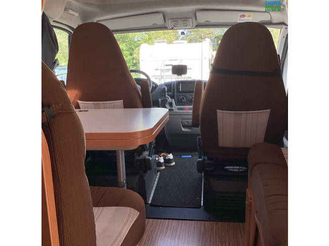Adria Coral S 680ST foto: 12