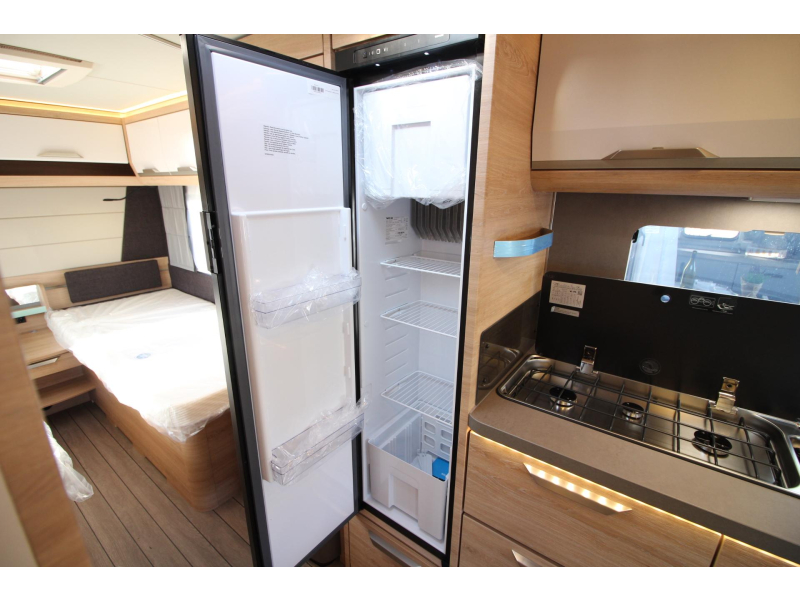 Knaus Sudwind Black Selection 540 UE Panoramaraam + Enkelbed  foto: 11