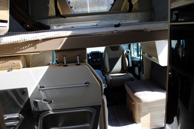 Robust Adria Matrix M 670 SK AUTOMATIC 5 belted seats Queen bed + pull-down bed (71 photo: 65
