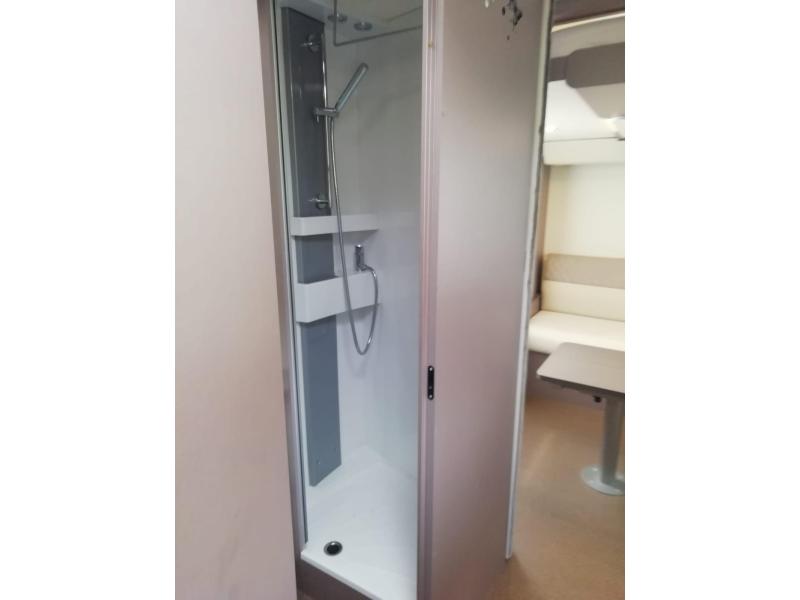 Bürstner Lyseo Privilege 745 met twee luxe hefbed  foto: 9