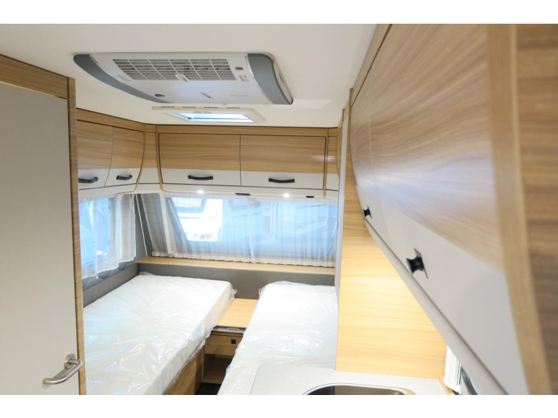 Dethleffs Summer Edition 460 EL AIRCO+FLOOR HEATING photo: 16