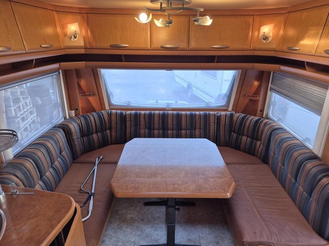 Fendt 560 GT Enkele bedden, Mover, Airco, Cassetteluifel etc foto: 9