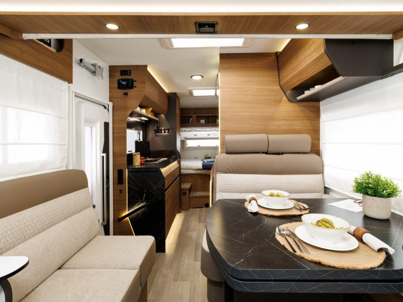 Benimar Amphitryon 940 base model 2026 photo: 3